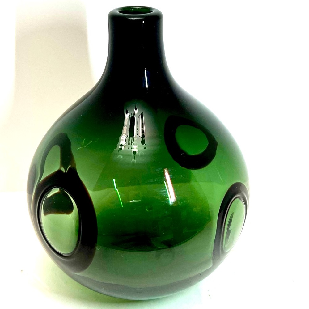 VINTAGE HAND BLOWN GLASS VASE - Picture 1 of 3